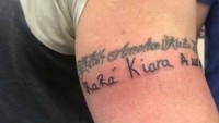 Tato di tangan ayah Kiara saat menandakan kelahiran Kiara (Foto: Dok. Facebook via Wales Online)