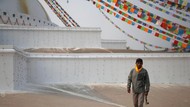 Nepal Larang TikToker Ngonten di Tempat Suci Buddha
