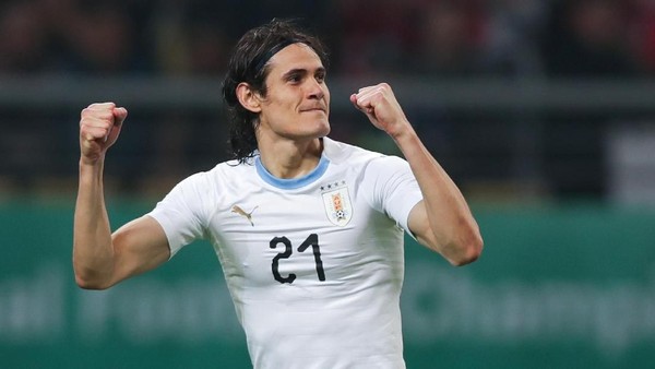 Gol ke-42 Cavani untuk Tandai Penampilan ke-100 di Timnas