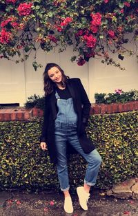 Penampilan Miranda Kerr yang Tampak Berbeda Saat Hamil, Makin Glowing