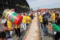 5 Rekor Dunia Pizza Terpecahkan, Pizza dengan Keju Terbanyak hingga Terpanjang!