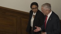 Mattis mengungkapkan bahwa Indonesia adalah titik tumpu geografis dan diplomatik untuk kawasan Indo-Pasifik. Menurutnya, hal ini penting untuk membangun kesepahaman di ASEAN dalam memperluas upaya kontraterorisme, meningkatkan kerjasama maritim, dan mempromosikan upaya menjaga keamanan secara kolektif.  / Foto: DoD photo by Navy Mass Communication Specialist 1st Class Kathryn E. Holm