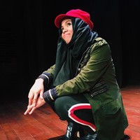 Putri keluaga Gen Halilintar selanjutnya adalah Abqariyyah Mutammimah. Remaja kelahiran tahun 2000 ini juga memiliki gaya hijab yang mirip dengan kedua kakaknya. Kini, ia sudah punya lebih dari 500 pengikut di Instagram. Foto: Instagram