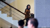 Irvanto diduga telah mengetahui ada permintaan fee 5 persen untuk mempermudah proses pengurusan anggaran e-KTP. KPK menduga Irvanto kemudian menerima uang sejumlah total USD 3,5 juta. Uang itu diperuntukkan buat Novanto.
