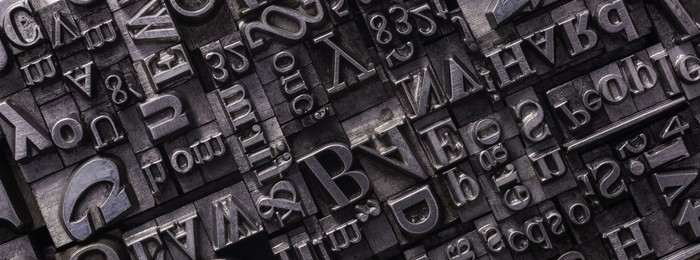 Huruf kapital yang digunakan secara benar terdapat pada