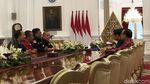 Foto: Driver Ojol Masuk Istana dan Curhat ke Jokowi