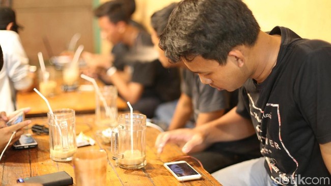 Begini Agar Kedai Kopi di RI Tak Tutup Seperti Starbucks di AS