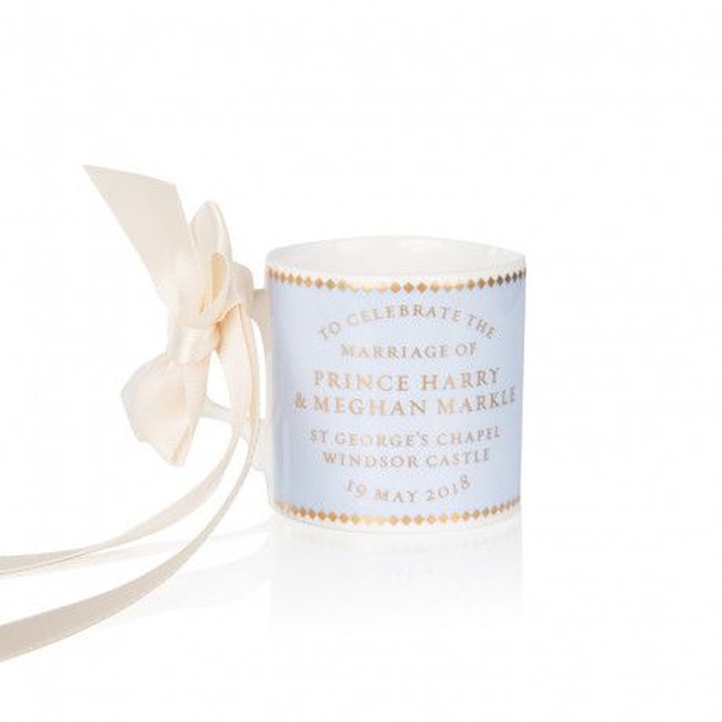 Suvenir tidak diberikan secara gratis kepada para tamu. Tapi dijual dengan harga mulai dari 19.95 Poundsterling atau sekitar Rp 390 ribu sampai 49.00 Poundsterling atau Rp 950 ribuan. Foto: Dok. Royal Collection Trust