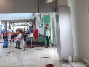Plafon Bandara Pangkalpinang Jebol karena Ketumpahan Air AC