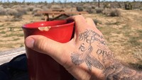 Morning campers caption foto yang ditulis Bekcham pada foto ini (davidbeckham/Instagram)