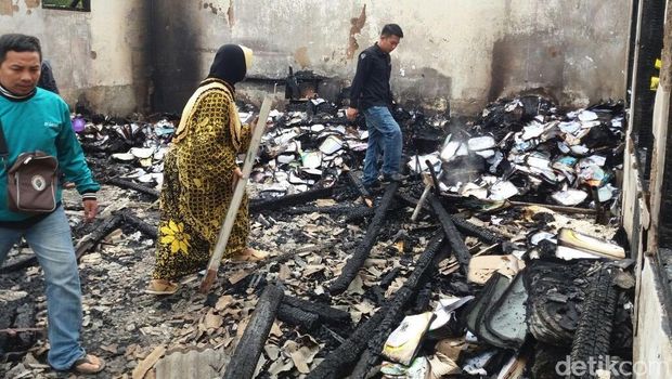 Sekolah Kebakaran, Siswa SDIT Siliwangi Garut Diliburkand