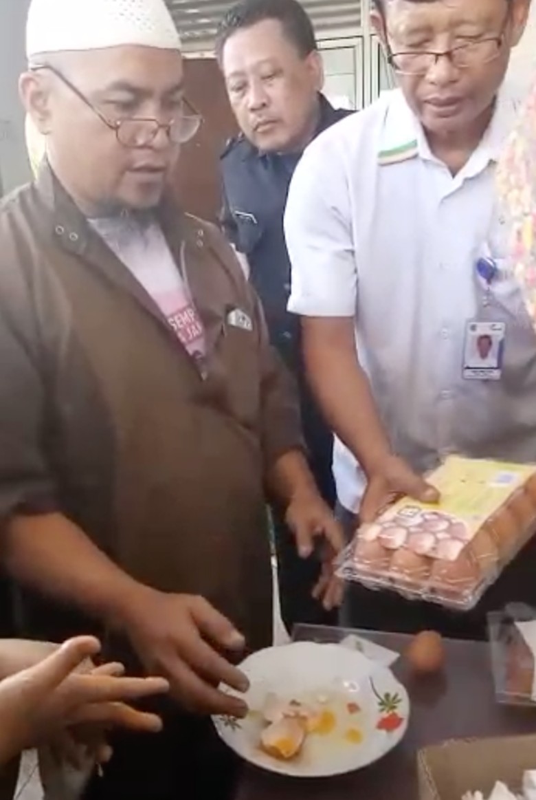 Viral karena Video Telur Palsu, Syahroni Daud Angkat Bicara Viral karena Video Telur Palsu, Syahroni Daud Angkat Bicara