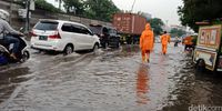 Ada Genangan Air, Lalin dari Ancol ke Tj Priok Macet