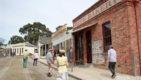 Suasana Sovereign Hill yang dirancang sedemikian rupa seperti suasana demam emas tahun 1850-an. Rasanya seperti kembali ke masa lalu (Randy/detikTravel)