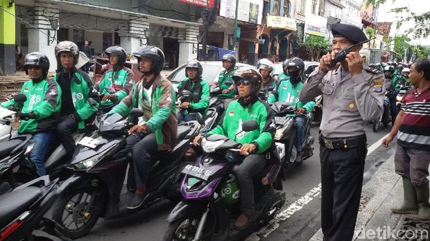 Demo ojek online di Yogya