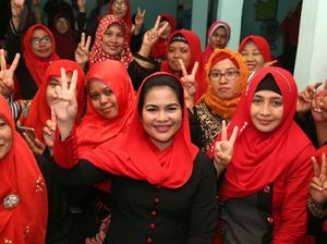 Kunjungi Ponpes dan Raker PDIP, Puti Mantapkan Dukungan di Situbondo