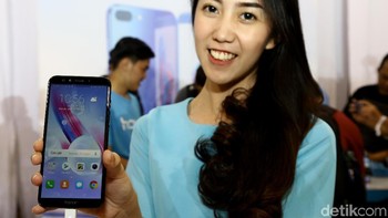 Honor 9 Lite ditawarkan dengan harga Rp 2.499.000.