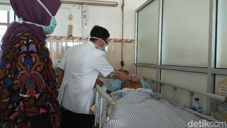 Askan Tukang Becak Jutawan Meninggal Dunia Askan Tukang Becak Jutawan Meninggal Dunia