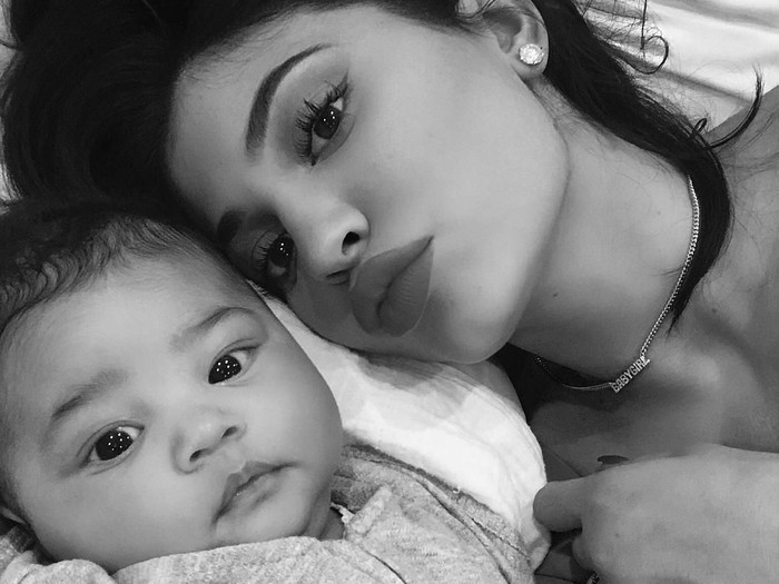 Gaya Hidup Super Mewah Stormi Anak Kylie Jenner Yang Baru 2 Bulan