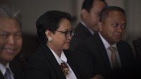 Senyum Menlu Retno saat pertemuan di Pentagon. Menhan Mattis, terima kasih telah menyambut saya dengan hangat di Pentagon, tulis Retno di Instagram / Foto: DoD photo by Navy Mass Communication Specialist 1st Class Kathryn E. Holm
