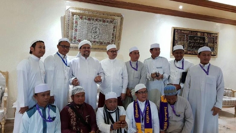 Cerita Sudirman Said Pertama Kali Bertemu Habib Rizieq di Mekah Cerita Sudirman Said Pertama Kali Bertemu Habib Rizieq di Mekah