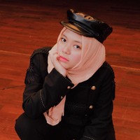 Anak keduanya, Sohwa Mutamima juga memiliki gaya hijab yang khas. Ia hampir selalu mengenakan pashmina berbahan viscose di kesehariannya. Foto: Instagram