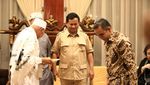 Foto: Senyum Prabowo Saat Syukuran Gerindra Dapat Kursi Pimpinan MPR