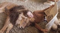 Aktris Amerika di era 60an, Tippi Hedren juga memiliki hewan peliharaan yang tak kalah unik yakni Singa. (Dok. Instagram)
