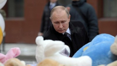 Ekspresi Geram Putin Soal Kebakaran Mal yang Tewaskan 64 Orang