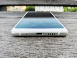 Unboxing Mi Mix 2S, Si Cantik yang Menantang iPhone X