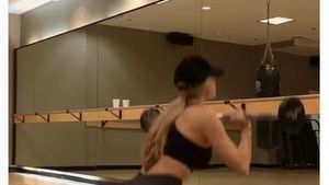 Foto: Amanda Lee, Pelatih Fitness dengan 11,5 Juta Follower di Instagram