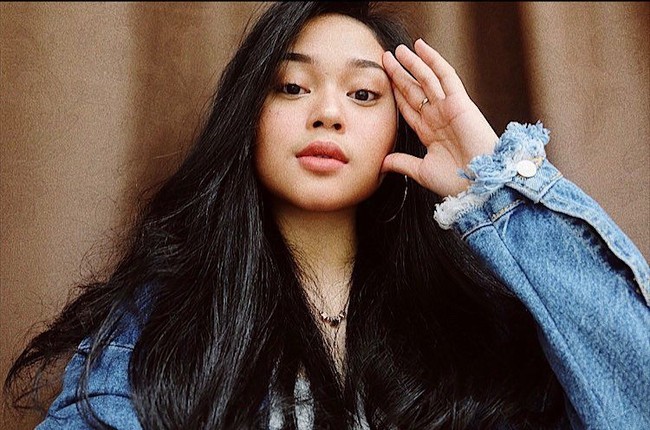 Banyak yang tak menyangka jika Cecilia Gina merupakan putri dari Limbad. Foto: Instagram/cecillimbad