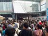 Uji Nyali, Desak-desakan di Stasiun Duri