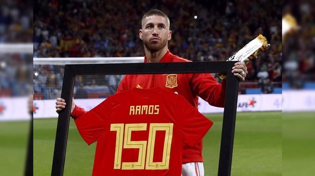 Sergio Ramos menjalani pertandingan ke-150 bersama timnas Spanyol saat melawan timnas Argentina.