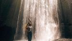 Mantan Model Playboy Suka Banget Air Terjun Bali yang Ini