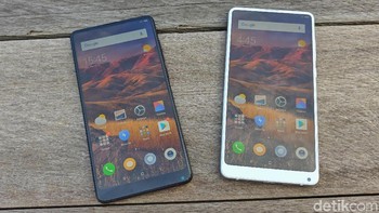 Desain Mi Mix 2S mirip dengan pendahulunya. Foto: Adi Fida Rahman/detikINET