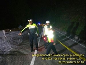 Puncak Pas Ditutup Total, Ini Jalur Alternatifnya