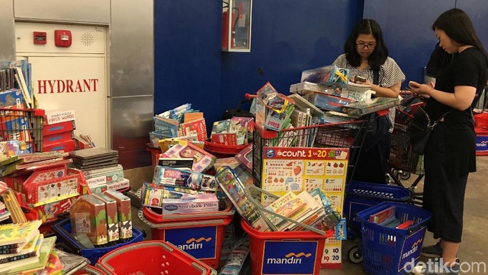 5,5 Juta Buku di Big Bad Wolf Mulai Diserbu Pembeli