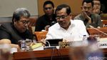 Jaksa Agung Bicara Penegakan Hukum Pilkada di DPR