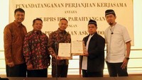 Penandatanganan dilakukan langsung oleh Direktur Utama Askrindo Syariah Soegiharto dan Direktur Utama BPRS HIK Parahyangan Toto Suharto dan didampingi Direktur Keuangan Askrindo Syariah Subagio Istiarno dan Senior Executive Vice President Askrindo Syariah Supardi Najamuddin serta Direktur Pemasaran BPRS HIK Parahyangan Helmi. Pool/Askrindo Syariah.