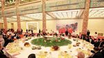 Gaya Kim Jong Un Pertama Kali Lawatan ke Luar Negeri Bareng Istri