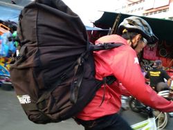 Sulap Sepeda Jadi Peluang Bisnis Kurir Anti Macet
