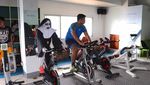 Nggak Mau Kalah, Hantu Valak Pun Ikut Nge-gym Biar Lincah