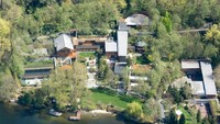 Founder Microsoft Bill Gates membutuhkan tujuh tahun untuk membangun rumahnya di Medina, Washington senilai US$ 63 juta. Rumahnya kini bernilai US$ 124 juta. Businessinsider/Istimewa.