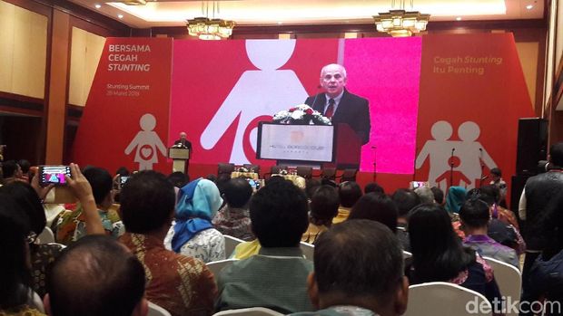 Duta Besar Amerika Serikat untuk Indonesia Joseph R Donovan Jr hadir di acara yang membahas masalah anak kekurangangizi itu.