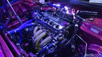Saat ditanya soal berapa kocek yang keluarkan untuk memodifikasi mobilnya, Fandi mengaku tidak bisa menghitungnya dengan detail.
