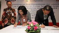 Kerja sama BPJS Kesehatan dan BNI ini ditandai dengan penandatanganan Nota Kesepahaman (MoU) antara Direktur Hubungan Kelembagaan BNI Adi Sulistyowati dengan Direktur Keuangan dan Investasi BPJS Kesehatan Kemal Imam Santoso di Jakarta, Rabu (28 Maret 2018). Hadir pula menyaksikan acara tersebut Direktur Teknologi Informasi & Operasi BNI Dadang Setiabudi.