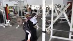Nggak Mau Kalah, Hantu Valak Pun Ikut Nge-gym Biar Lincah
