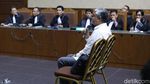 Nur Alam Jalani Sidang Vonis