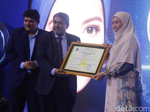 Peluncuran kosmetik halal dari Malaysia, SAFI, di Indonesia.